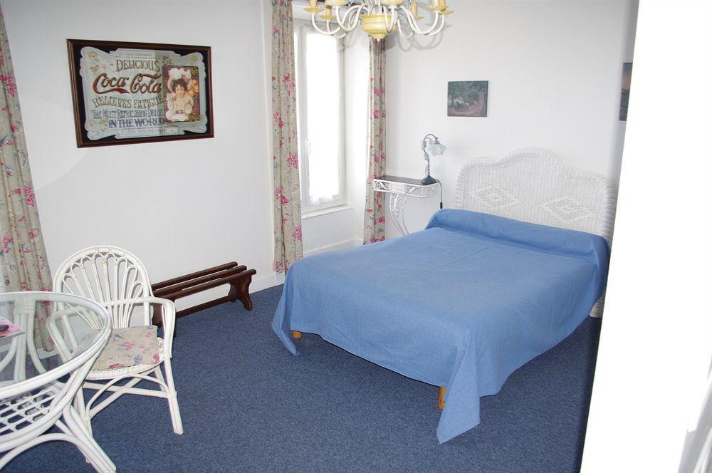 Hotel De La Paix Лимож Екстериор снимка