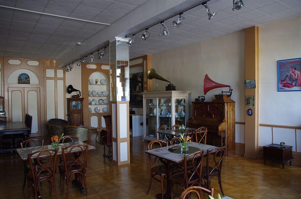 Hotel De La Paix Лимож Екстериор снимка