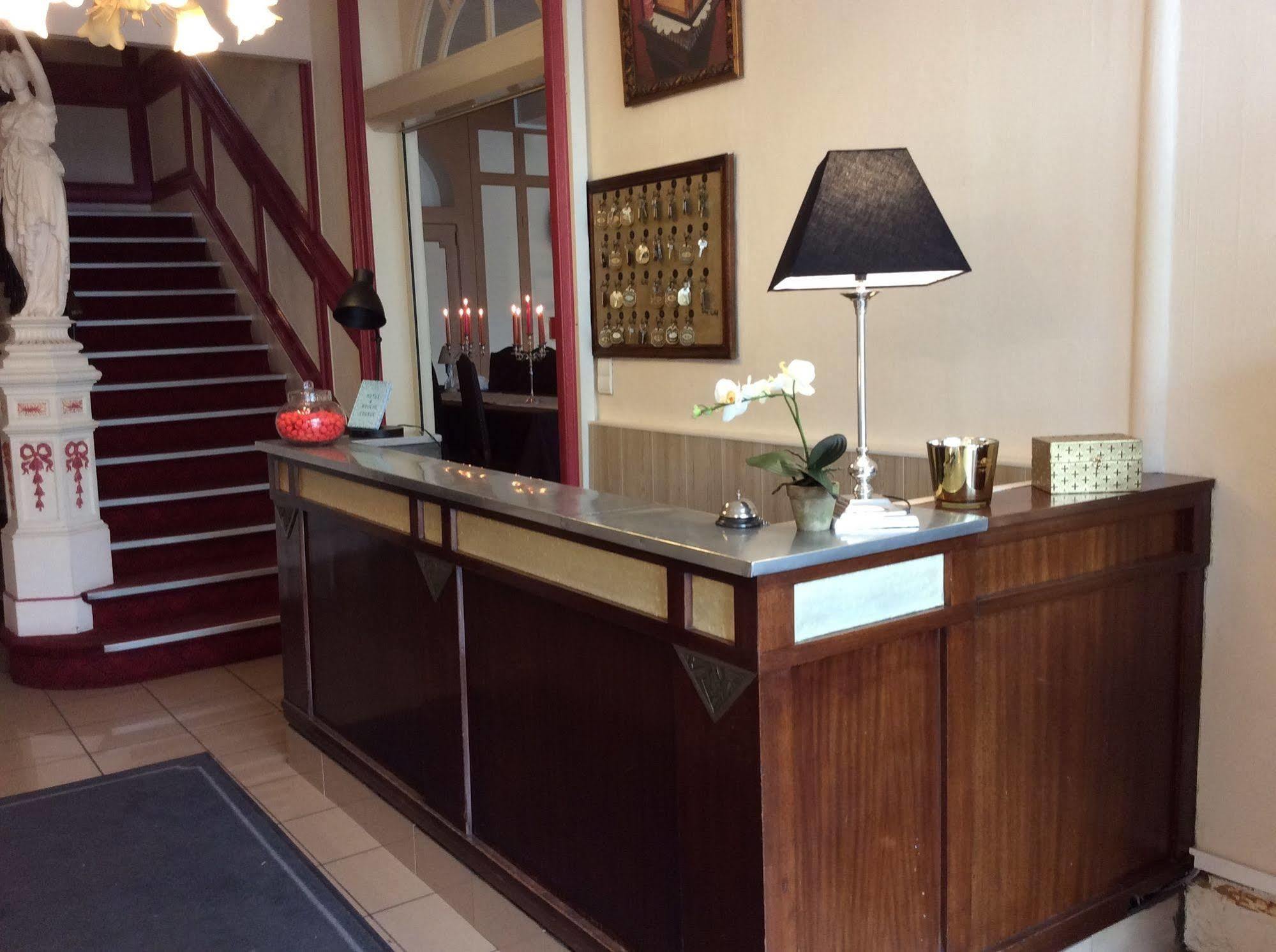 Hotel De La Paix Лимож Екстериор снимка